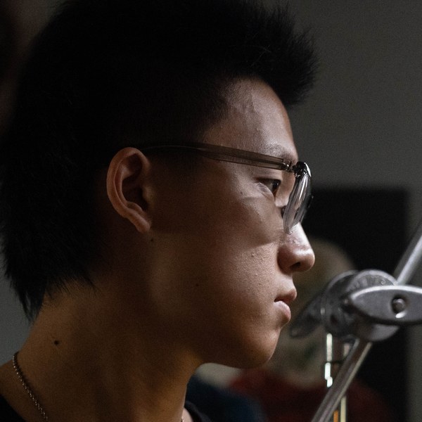 Yilong Yang